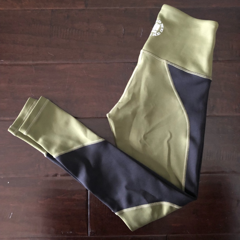 NWOT FEED ME FIGHT ME All Day, Everyday Leggings